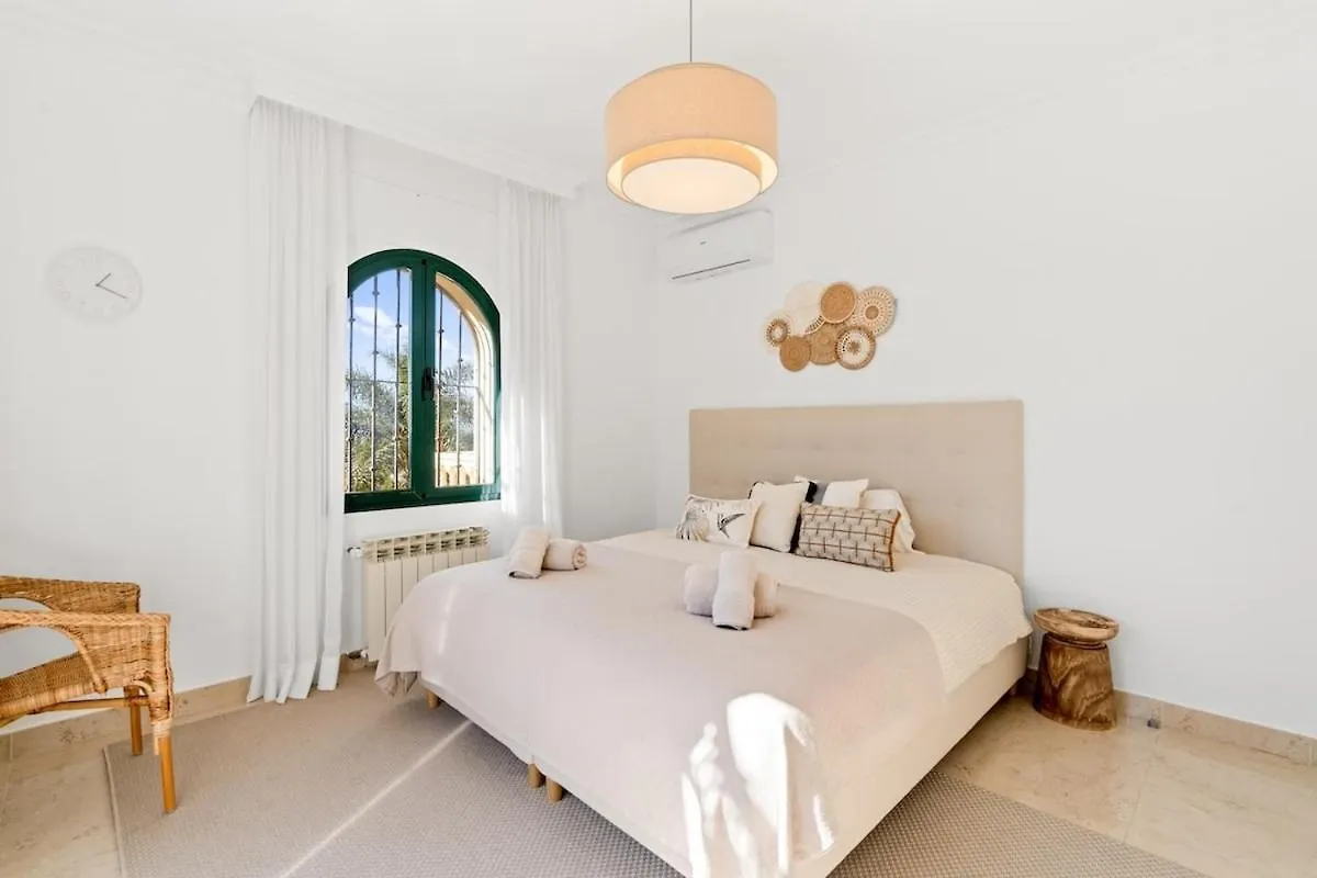 Unforgettable Luxury In Marbella Villa - Rdr461